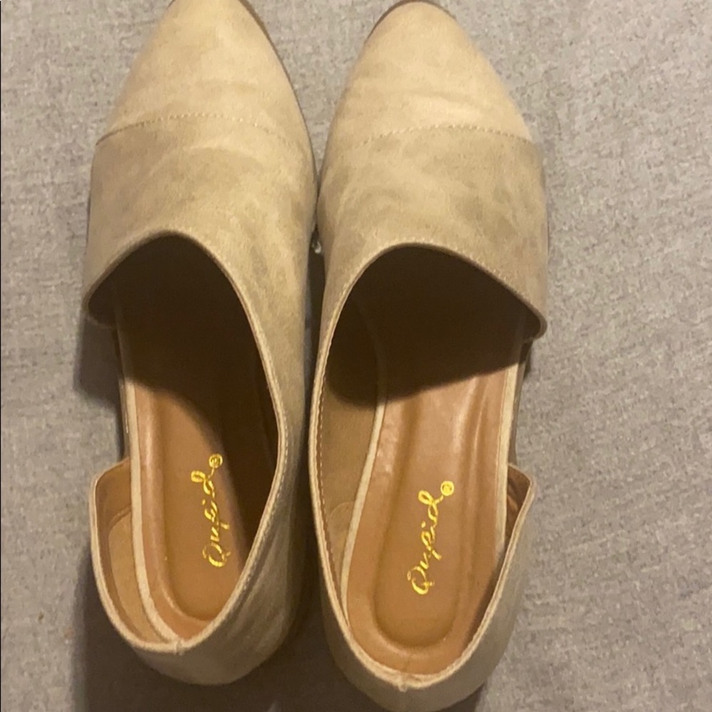 Dress shoes